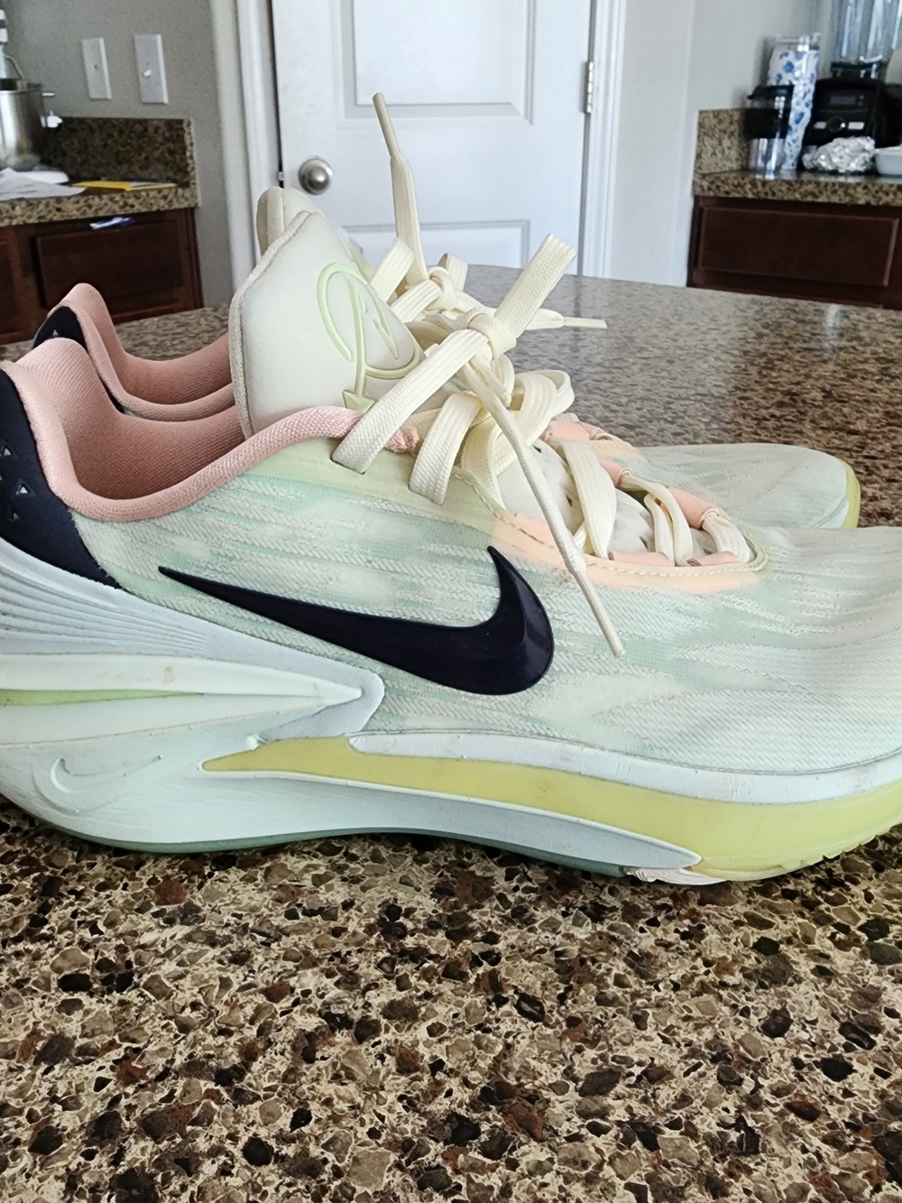 Nike Air Zoom G.T. Cut 2 Sneaker - Barely Green/Orange Men's Size 9 U.S.